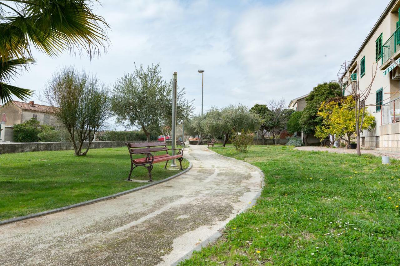 Apartment Park Kaštela エクステリア 写真