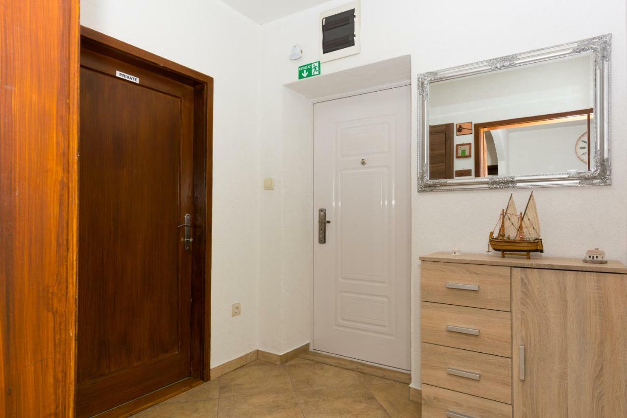 Apartment Park Kaštela エクステリア 写真